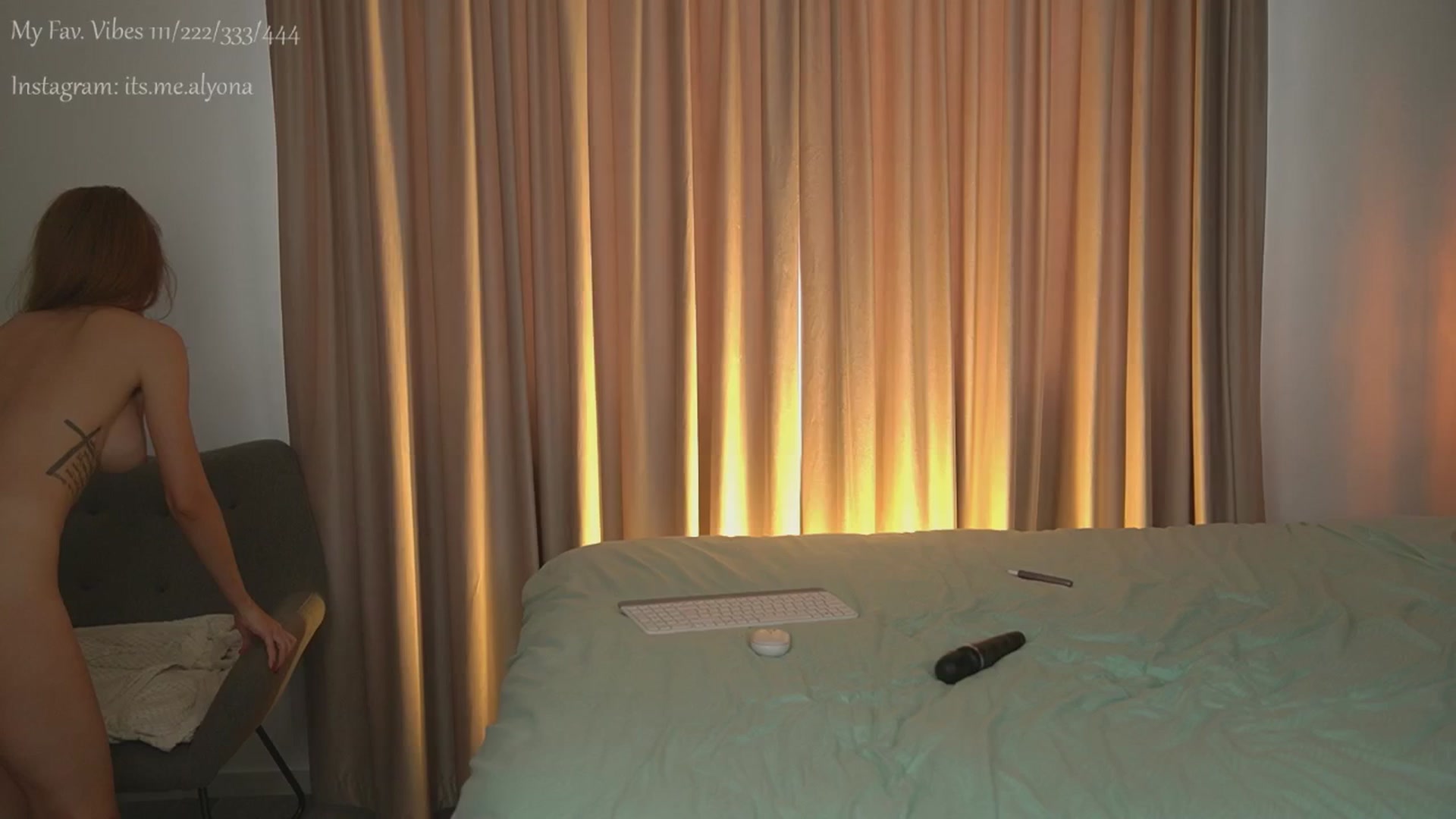 Gallery image thumbnail from AlyonaQueenX's myfreecams stream on, 10/13/2025, 08:14 image 16 of 20