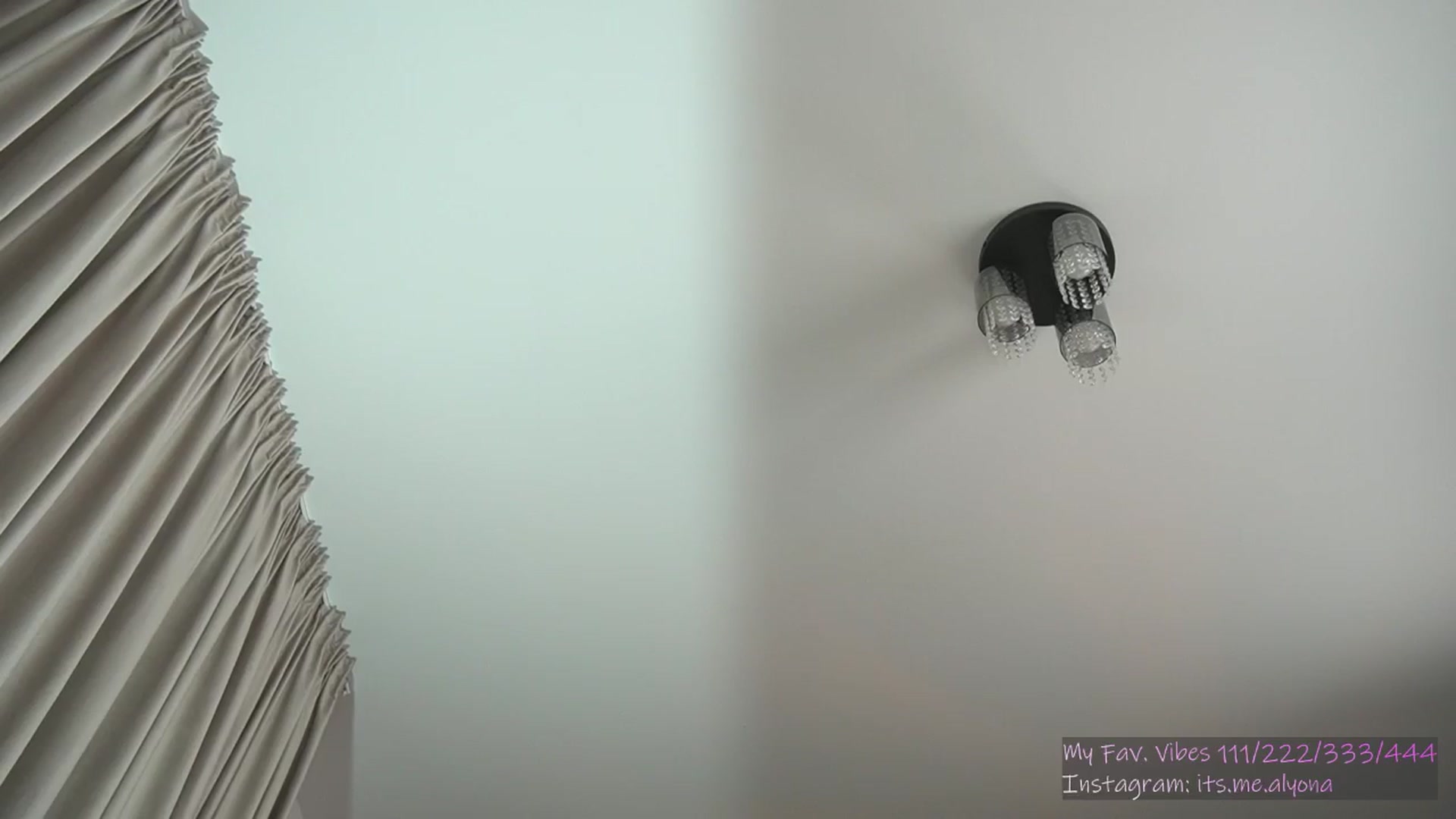 Gallery image thumbnail from AlyonaQueenX's myfreecams stream on, 11/19/2025, 24:06 image 9 of 20