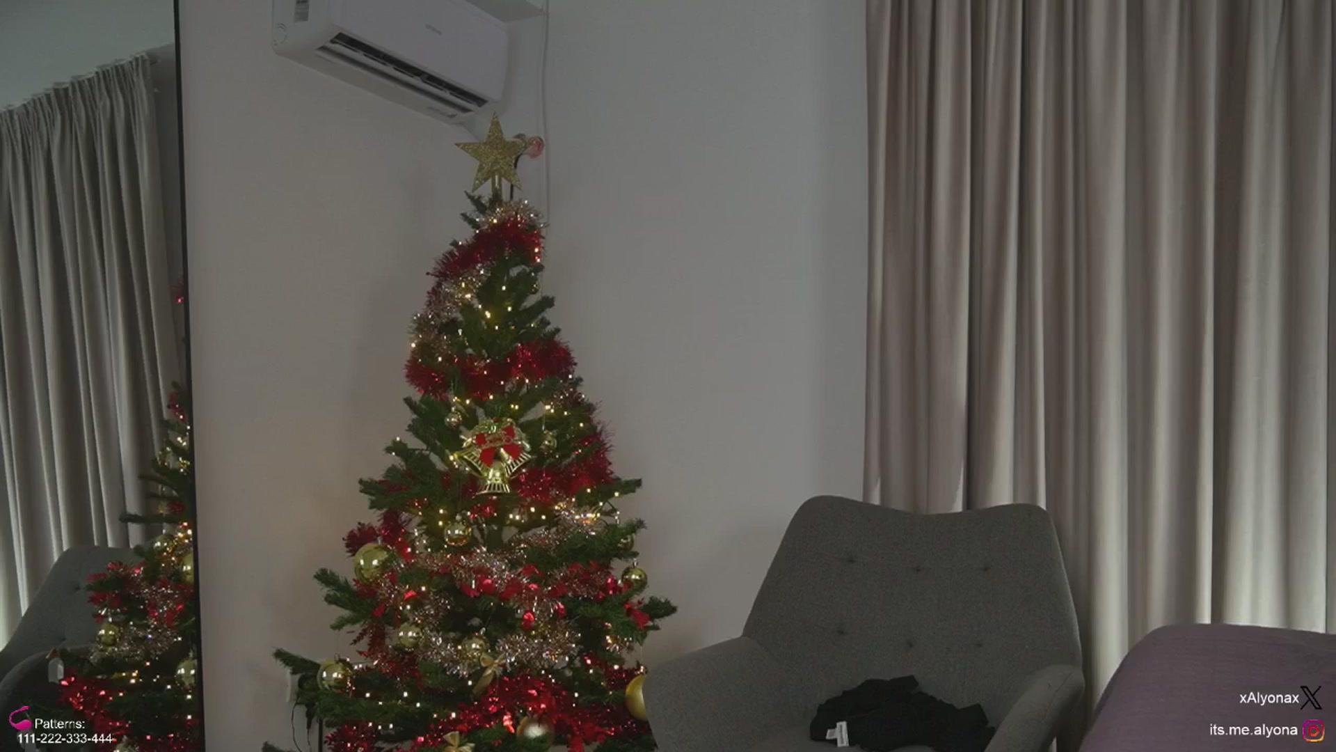 Gallery image thumbnail from AlyonaQueenX's myfreecams stream on, 12/26/2025, 24:05 image 6 of 20