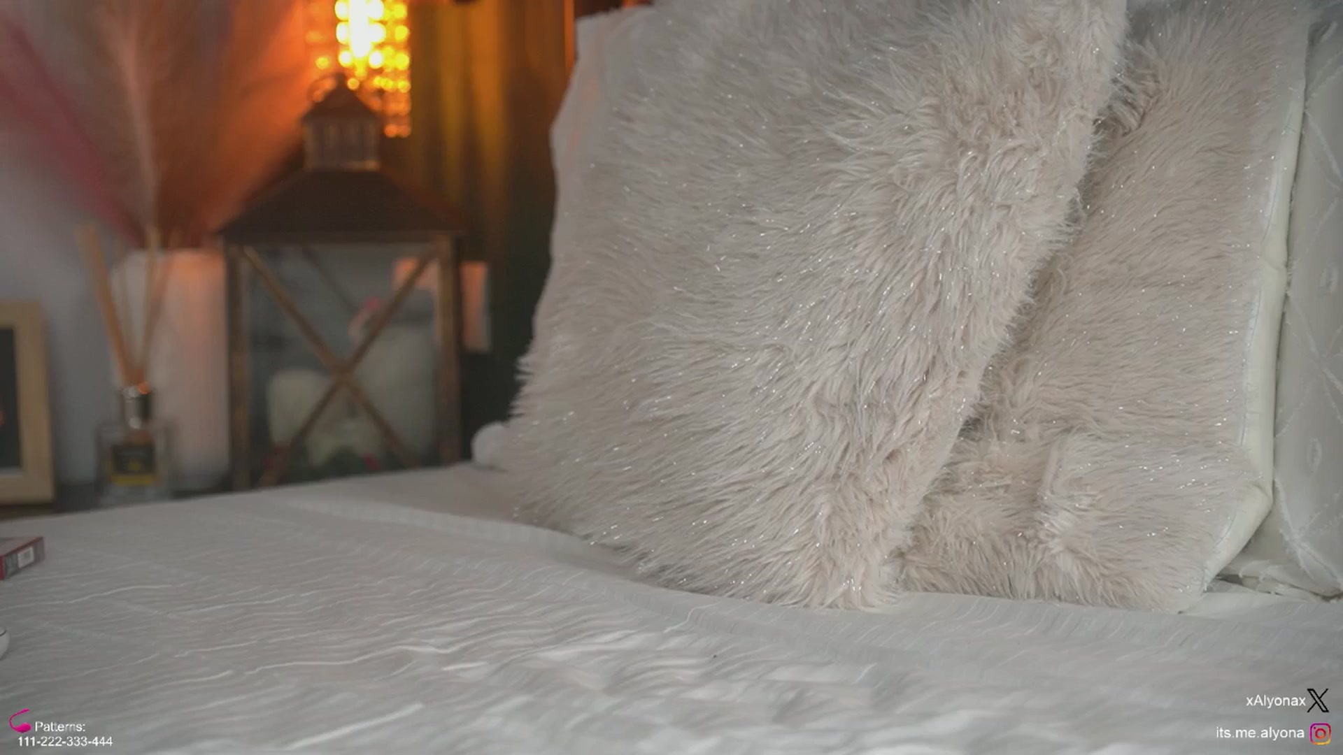 Gallery image thumbnail from AlyonaQueenX's myfreecams stream on, 12/27/2025, 24:09 image 12 of 20