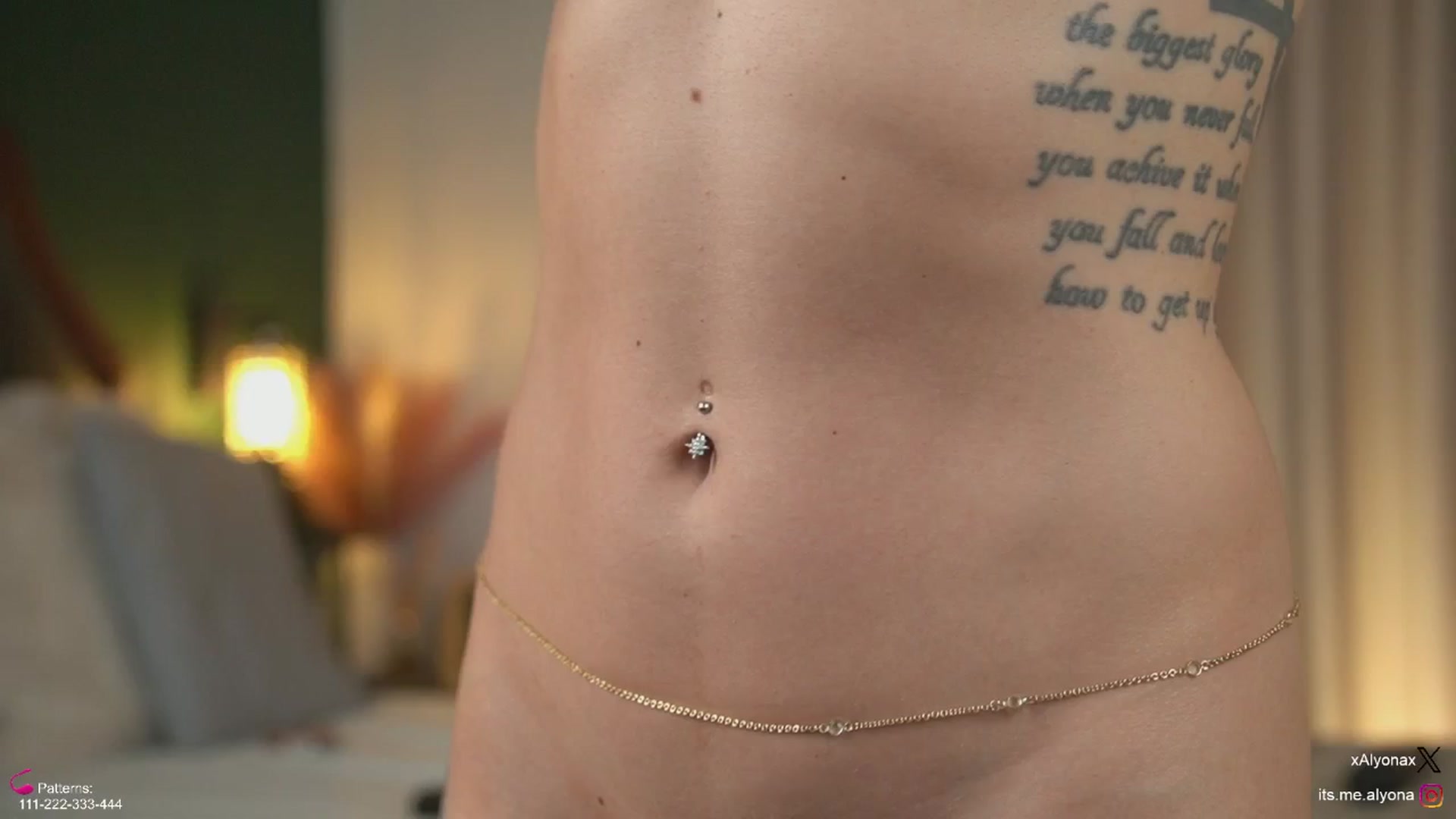 Gallery image thumbnail from AlyonaQueenX's myfreecams stream on, 01/06/2026, 03:51 image 16 of 20