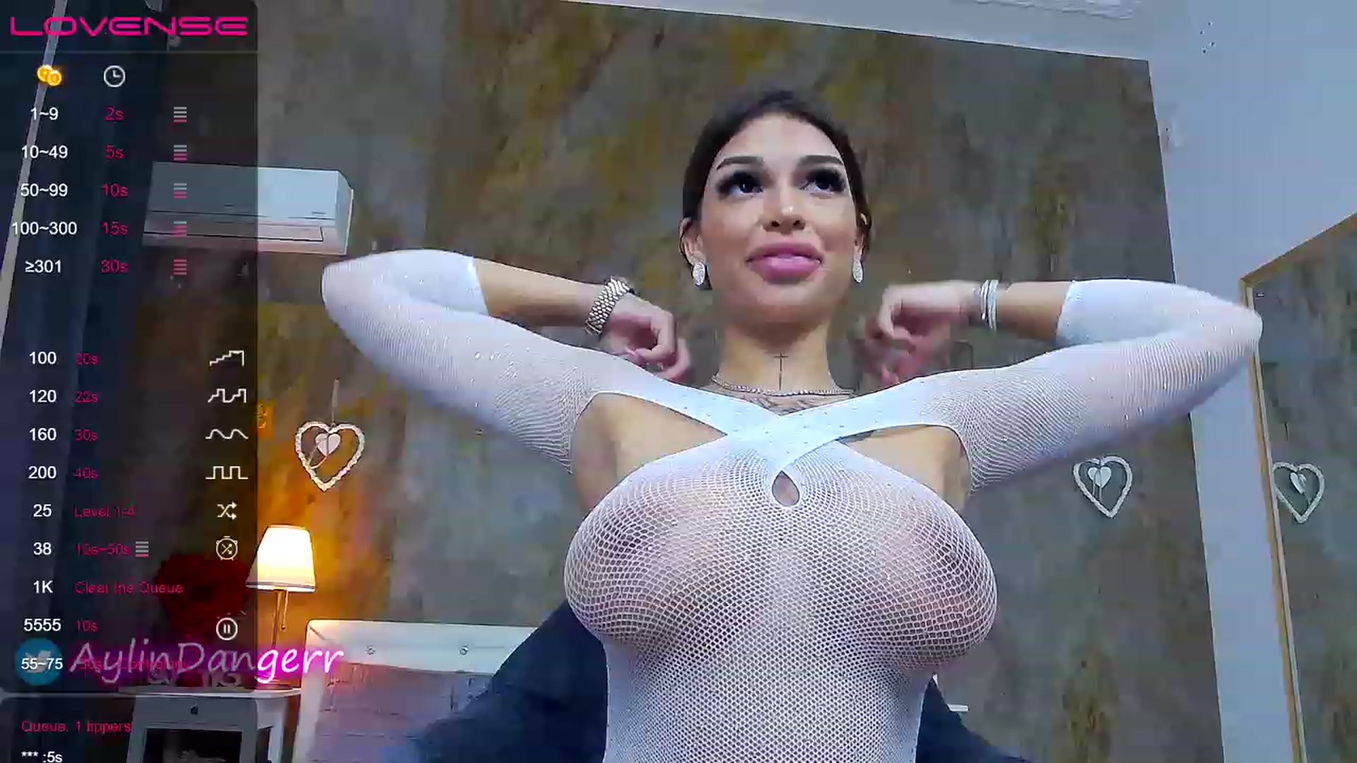 Gallery image thumbnail from AlysaDiamond's myfreecams stream on, 04/22/2023, 09:06 image 11 of 20
