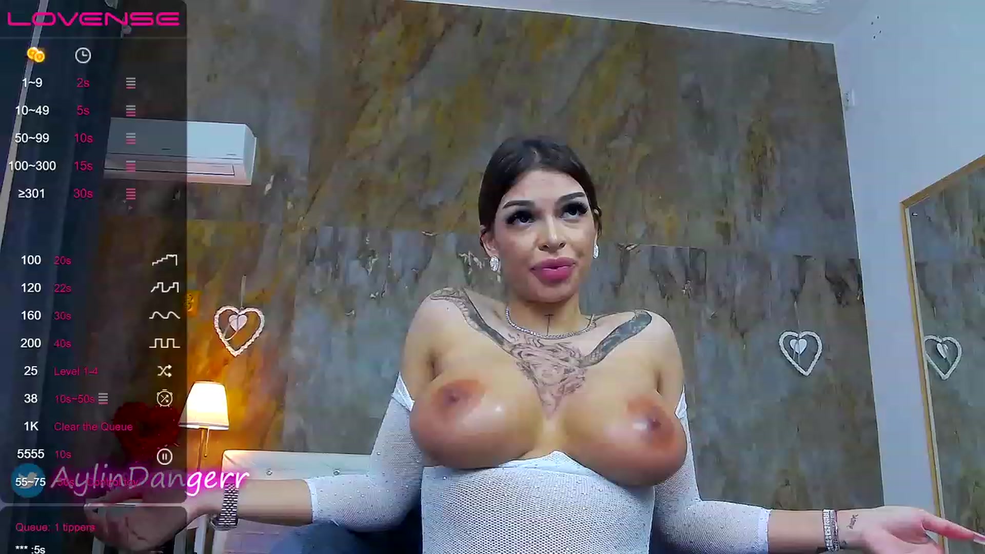 Gallery image thumbnail from AlysaDiamond's myfreecams stream on, 04/22/2023, 09:06 image 9 of 20