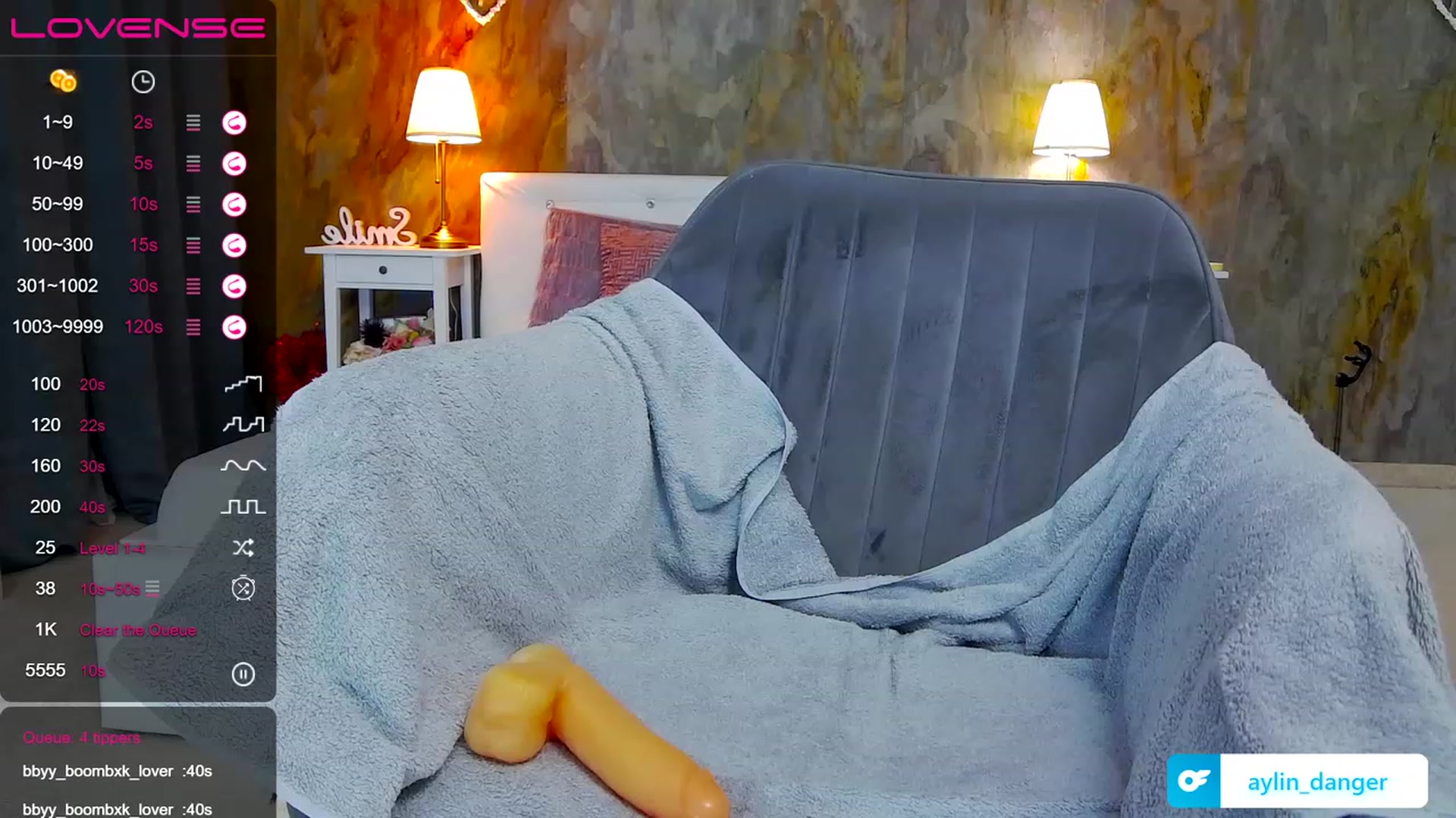 Gallery image thumbnail from AlysaDiamond's myfreecams stream on, 05/20/2023, 19:06 image 3 of 20