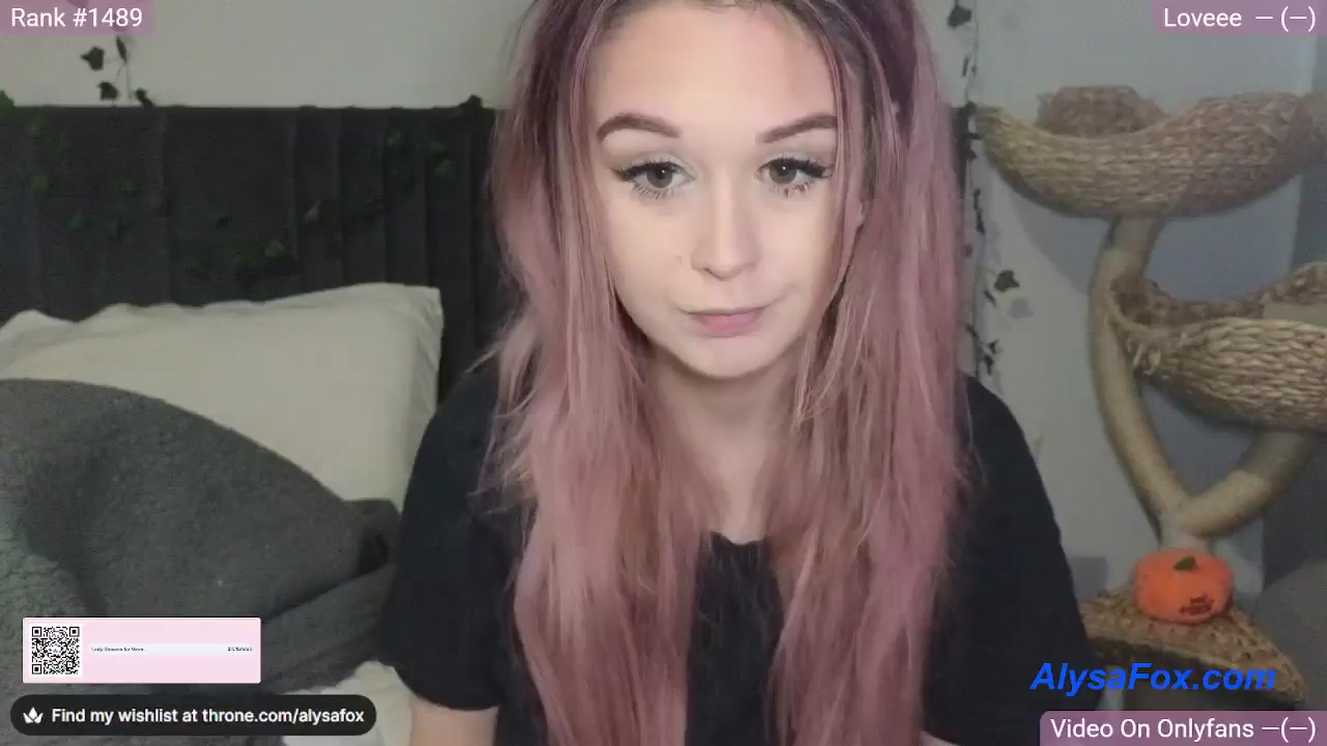 Gallery image thumbnail from AlysaFoxUK's myfreecams stream on, 03/25/2025, 23:34 image 5 of 20