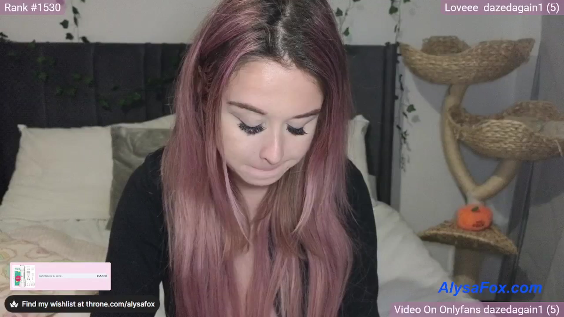 Gallery image thumbnail from AlysaFoxUK's myfreecams stream on, 03/27/2025, 24:29 image 16 of 20