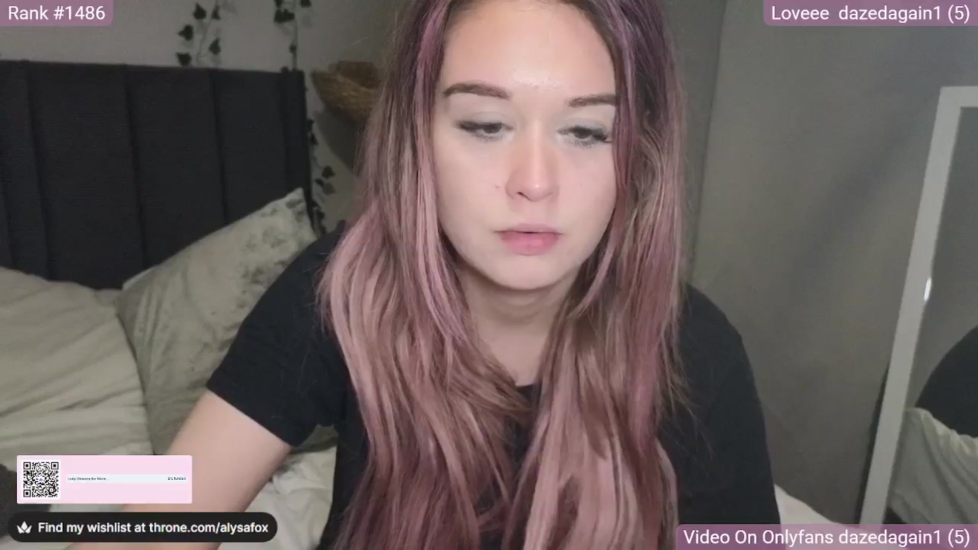 Gallery image thumbnail from AlysaFoxUK's myfreecams stream on, 03/28/2025, 24:38 image 6 of 20