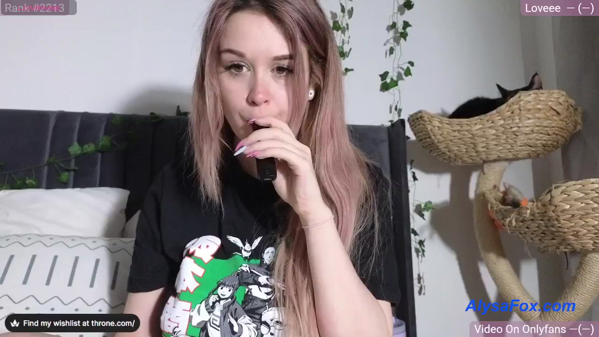 Gallery image thumbnail from AlysaFoxUK's myfreecams stream on, 04/06/2025, 22:32 image 2 of 20