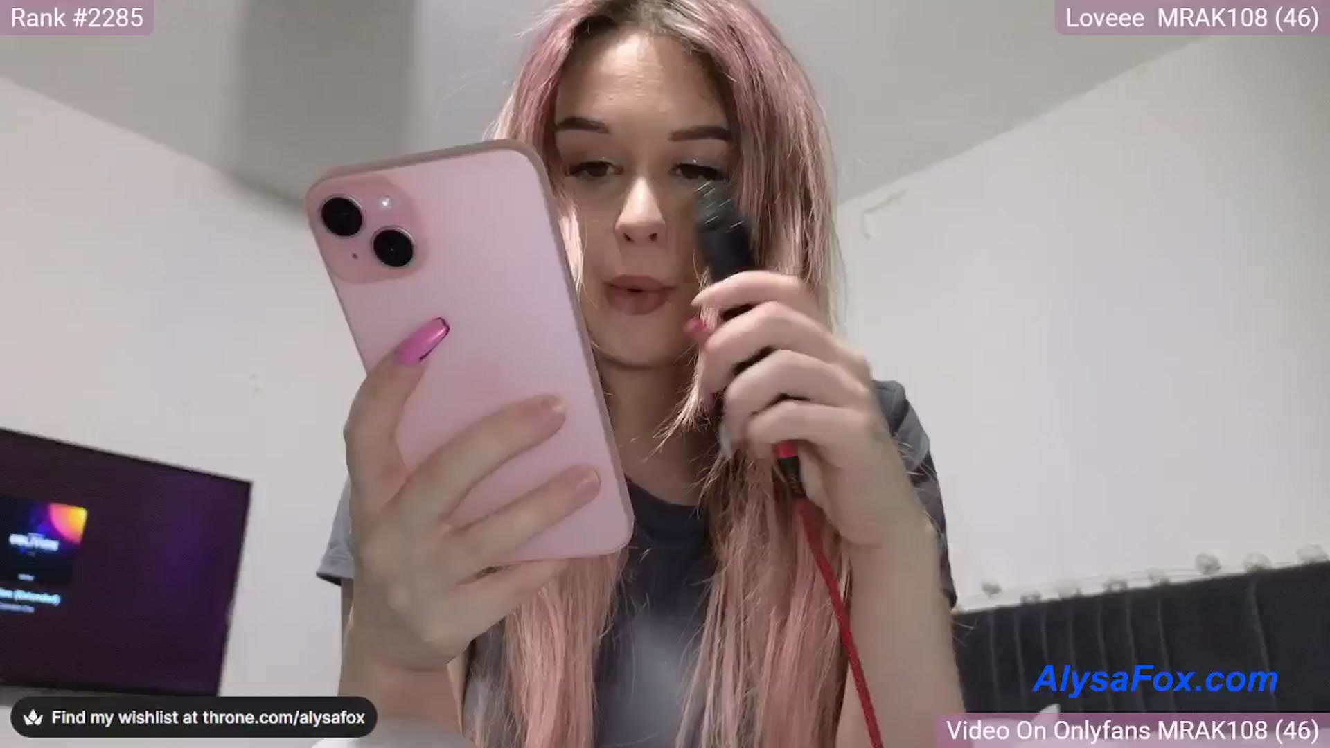 Gallery image thumbnail from AlysaFoxUK's myfreecams stream on, 04/07/2025, 23:42 image 12 of 20
