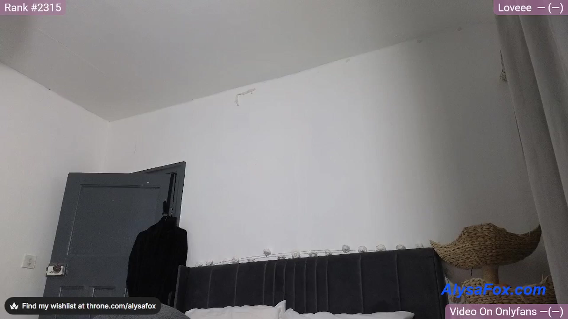 Gallery image thumbnail from AlysaFoxUK's myfreecams stream on, 04/07/2025, 23:42 image 6 of 20
