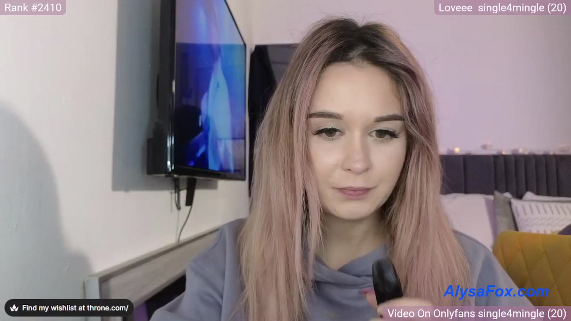 Gallery image thumbnail from AlysaFoxUK's myfreecams stream on, 04/08/2025, 23:23 image 2 of 20