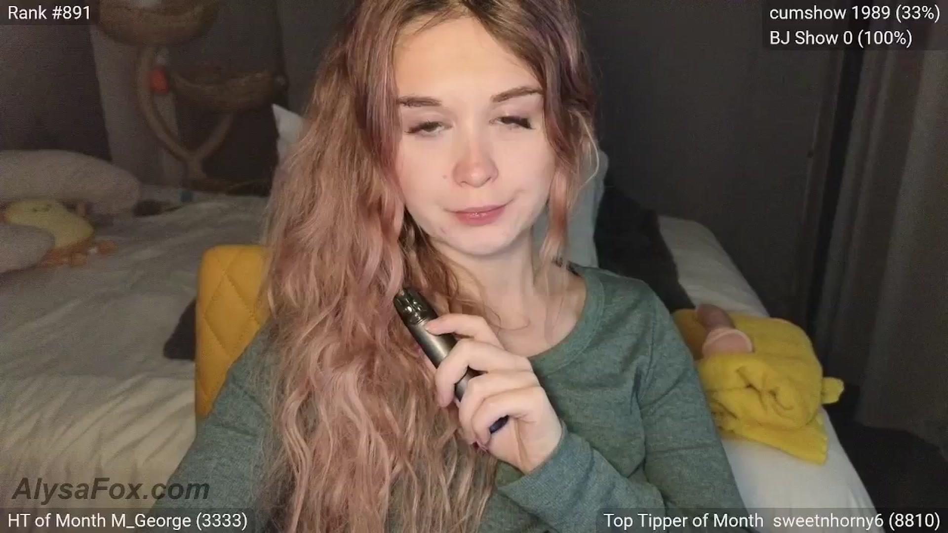 Gallery image thumbnail from AlysaFoxUK's myfreecams stream on, 04/13/2025, 21:52 image 17 of 20