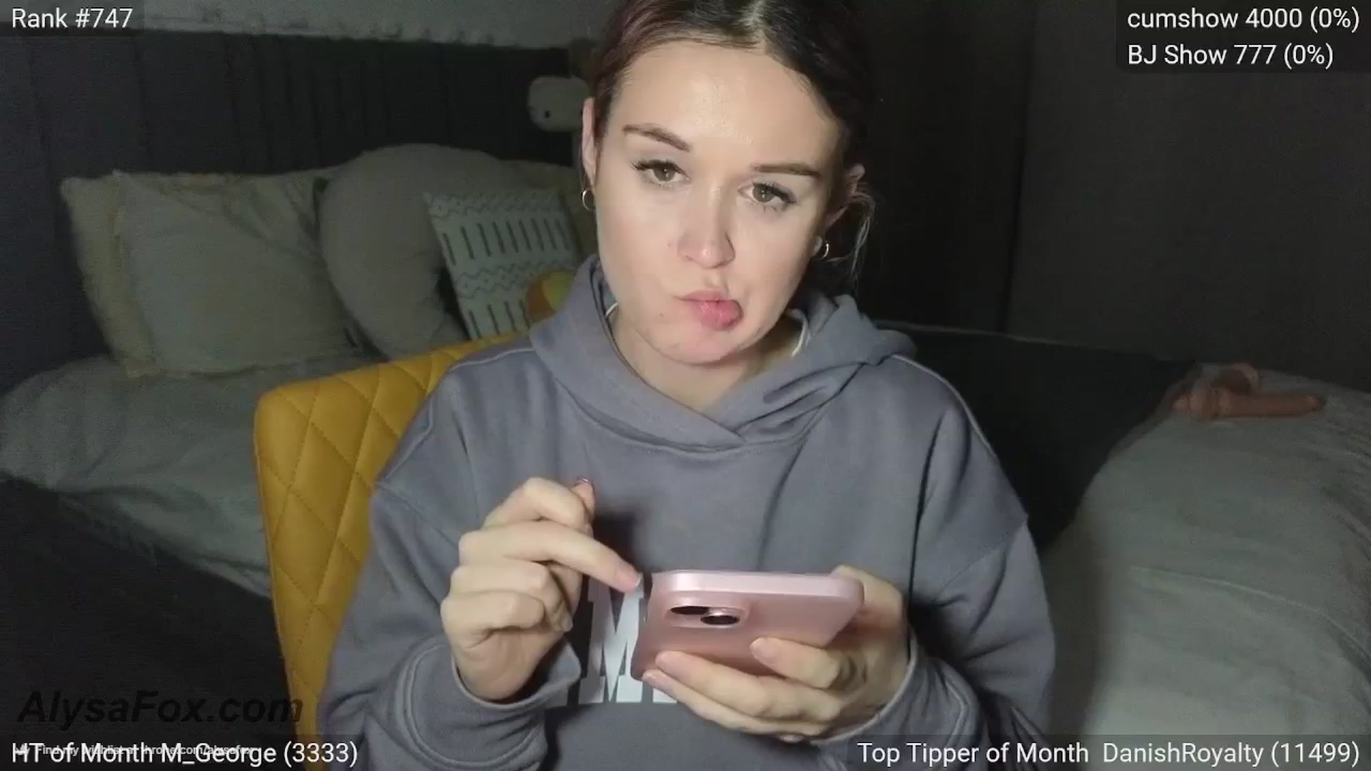 Gallery image thumbnail from AlysaFoxUK's myfreecams stream on, 04/17/2025, 21:10 image 4 of 20