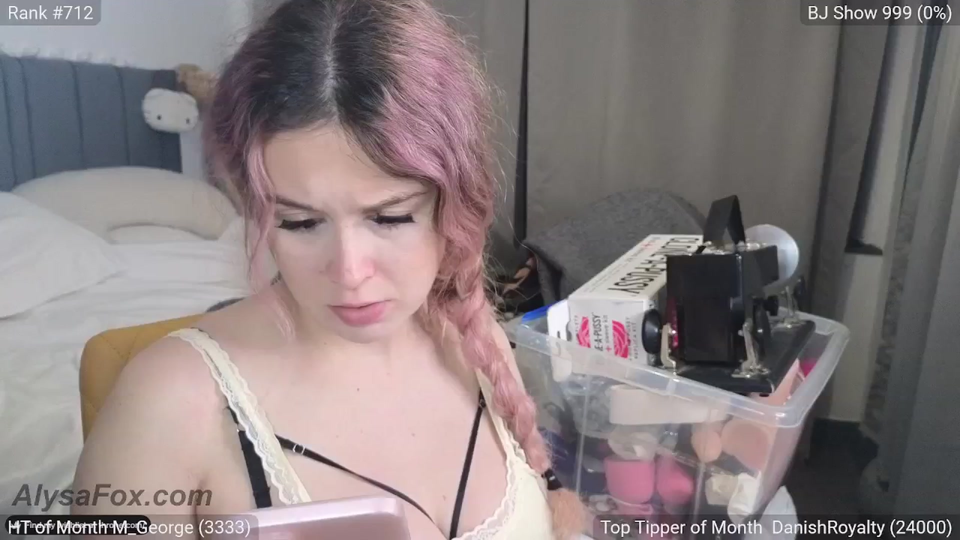 Gallery image thumbnail from AlysaFoxUK's myfreecams stream on, 04/22/2025, 22:57 image 8 of 20