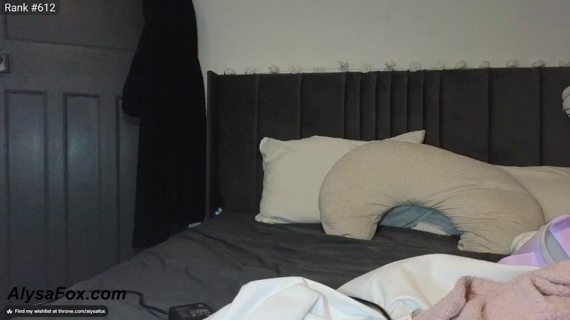 Gallery image thumbnail from AlysaFoxUK's myfreecams stream on, 04/26/2025, 23:24 image 18 of 20