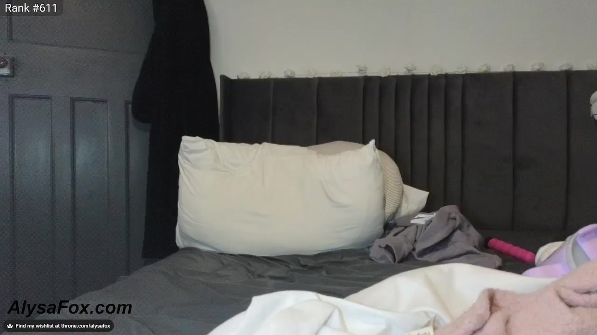 Gallery image thumbnail from AlysaFoxUK's myfreecams stream on, 04/26/2025, 23:24 image 14 of 20