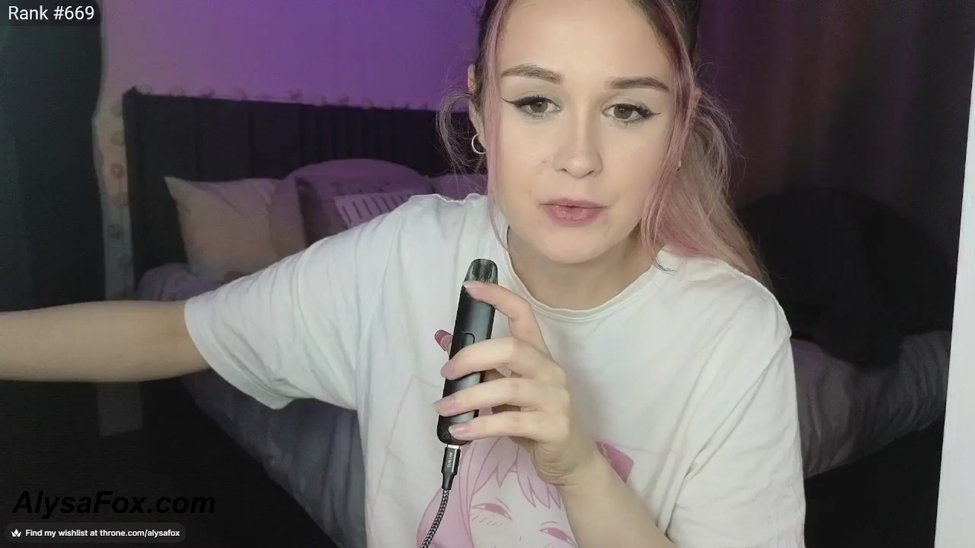 Gallery image thumbnail from AlysaFoxUK's myfreecams stream on, 04/28/2025, 22:06 image 3 of 20