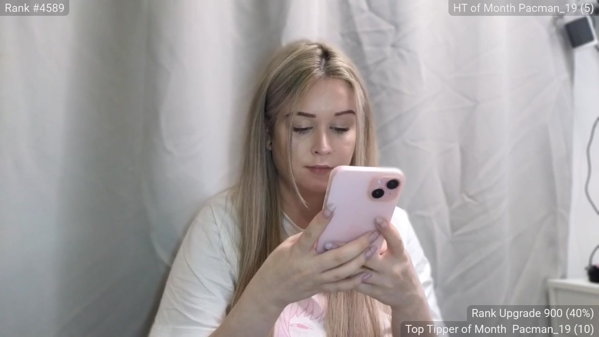 Gallery image thumbnail from AlysaFoxUK's myfreecams stream on, 06/02/2025, 22:22 image 10 of 20