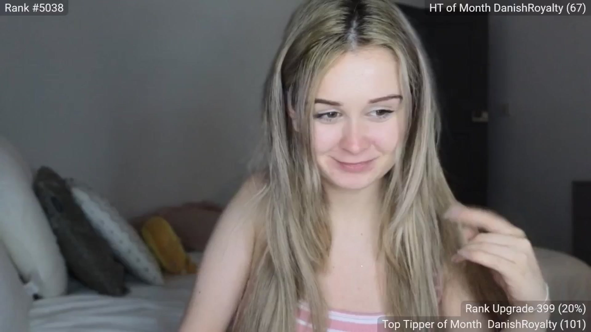 Gallery image thumbnail from AlysaFoxUK's myfreecams stream on, 06/03/2025, 21:33 image 3 of 20