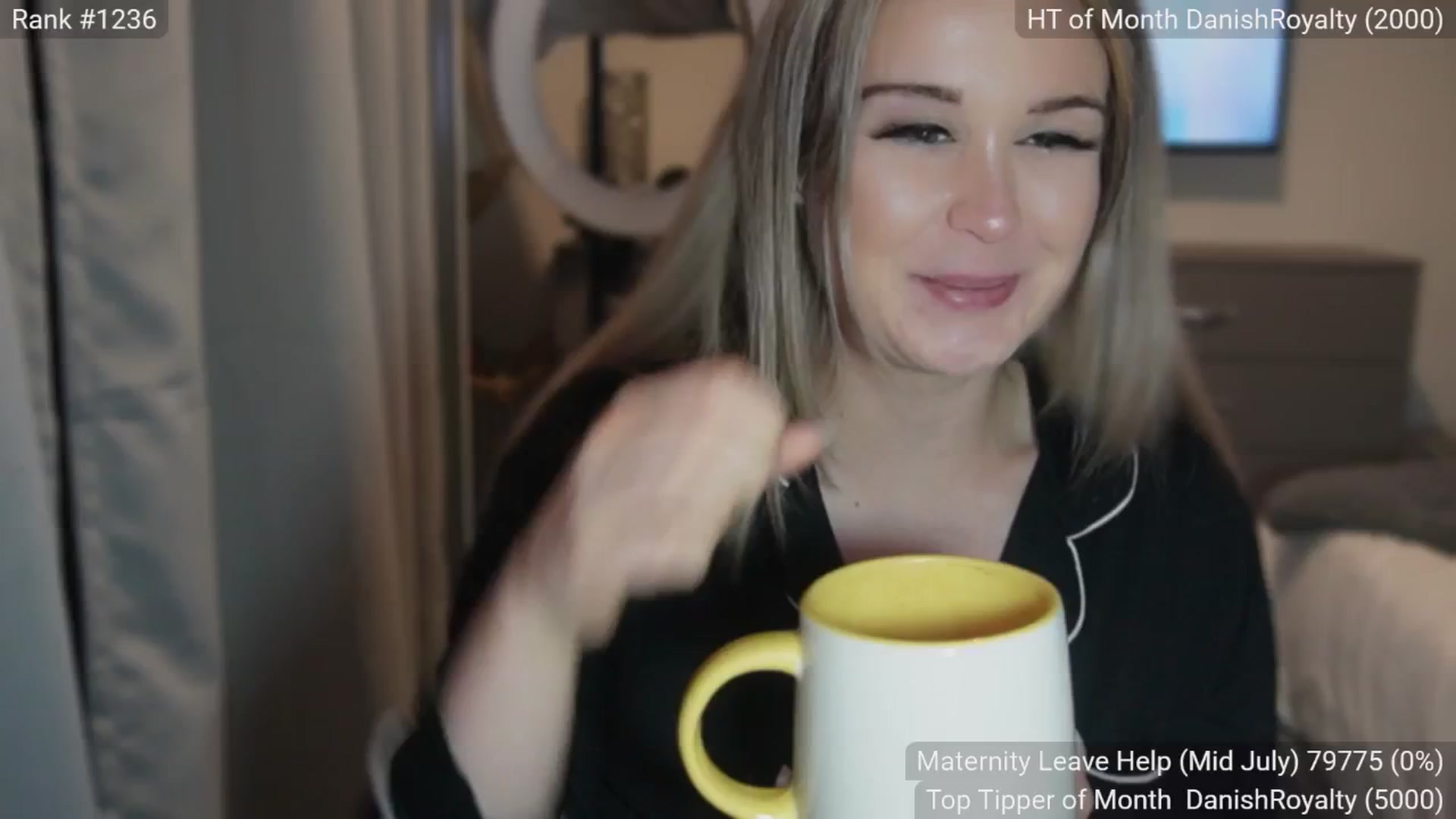 Gallery image thumbnail from AlysaFoxUK's myfreecams stream on, 06/04/2025, 22:32 image 16 of 20