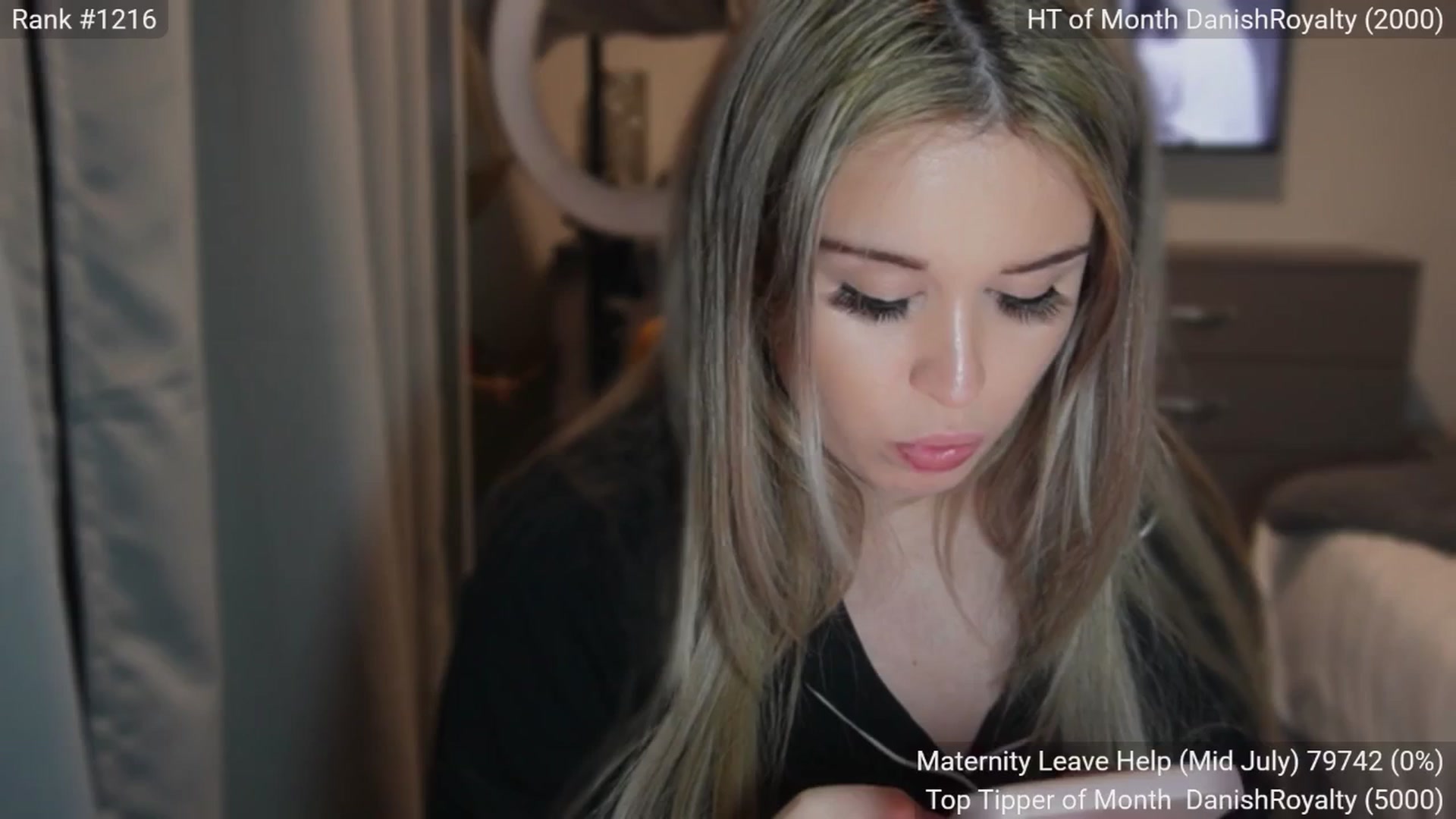 Gallery image thumbnail from AlysaFoxUK's myfreecams stream on, 06/04/2025, 22:32 image 18 of 20
