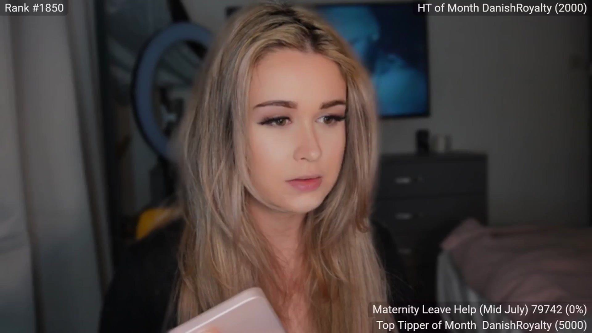 Gallery image thumbnail from AlysaFoxUK's myfreecams stream on, 06/06/2025, 22:58 image 3 of 20