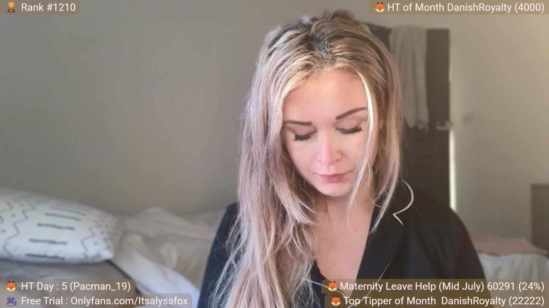 Gallery image thumbnail from Alysafox's myfreecams stream on, 06/19/2025, 19:56 image 14 of 20