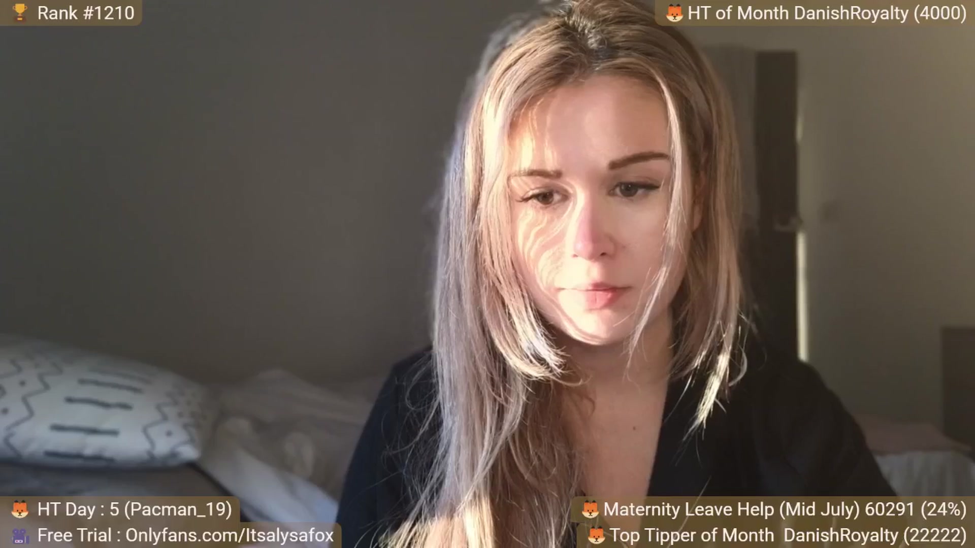 Gallery image thumbnail from Alysafox's myfreecams stream on, 06/19/2025, 19:56 image 17 of 20