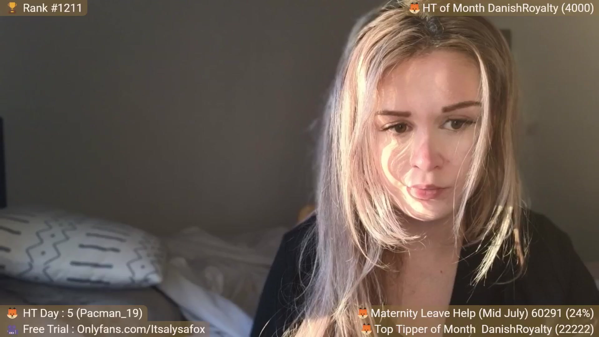 Gallery image thumbnail from Alysafox's myfreecams stream on, 06/19/2025, 19:56 image 18 of 20