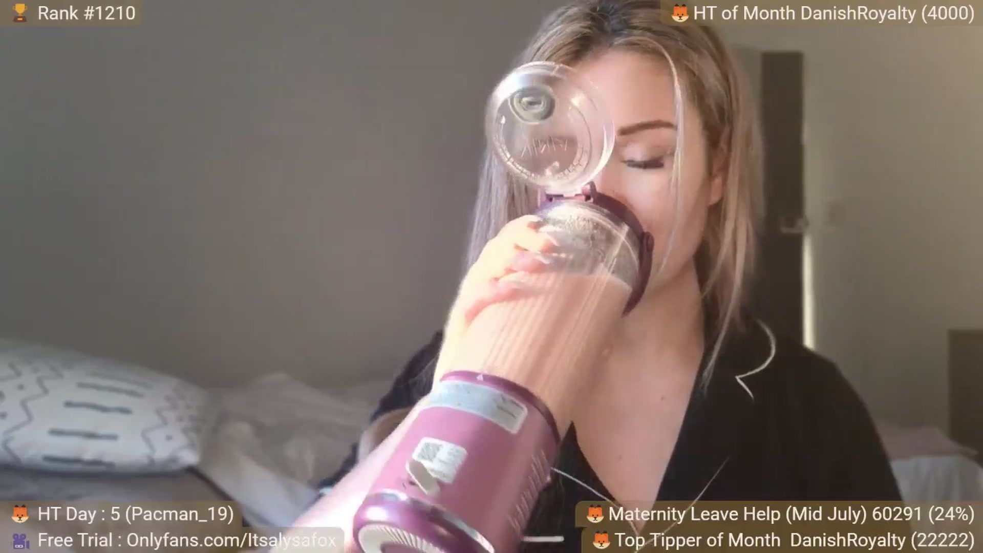 Gallery image thumbnail from Alysafox's myfreecams stream on, 06/19/2025, 19:56 image 13 of 20