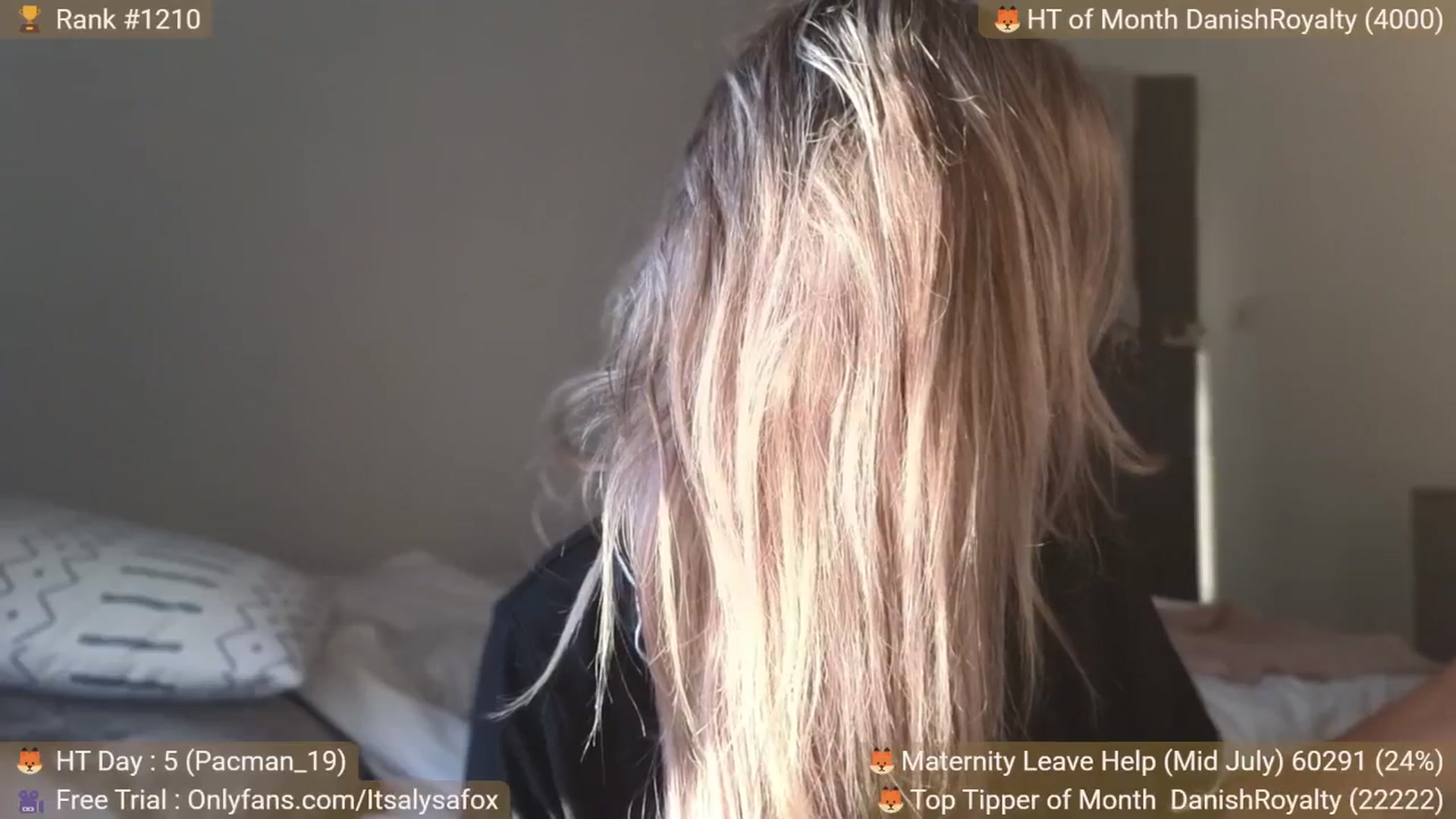 Gallery image thumbnail from Alysafox's myfreecams stream on, 06/19/2025, 19:56 image 9 of 20