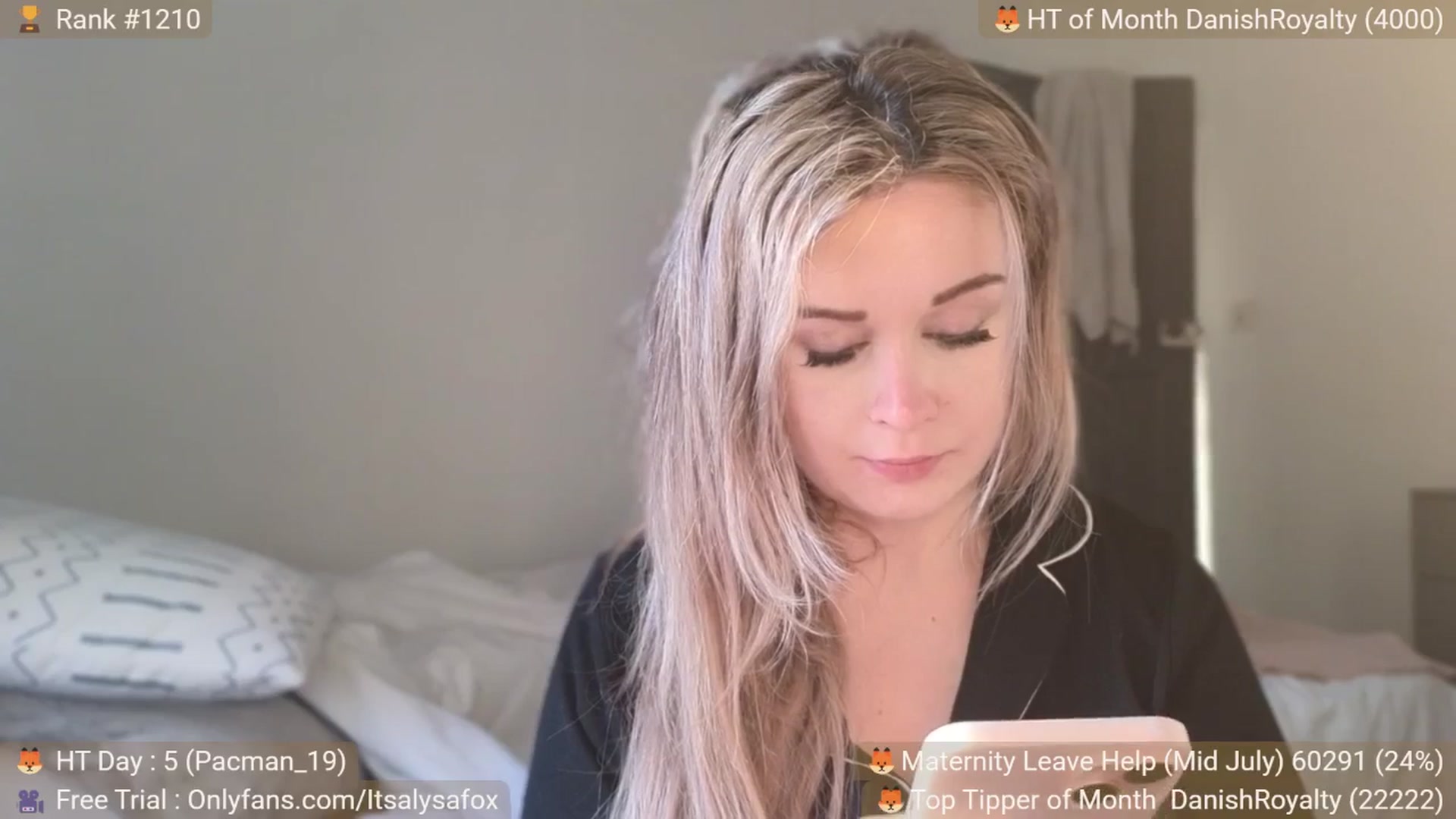 Gallery image thumbnail from Alysafox's myfreecams stream on, 06/19/2025, 19:56 image 10 of 20