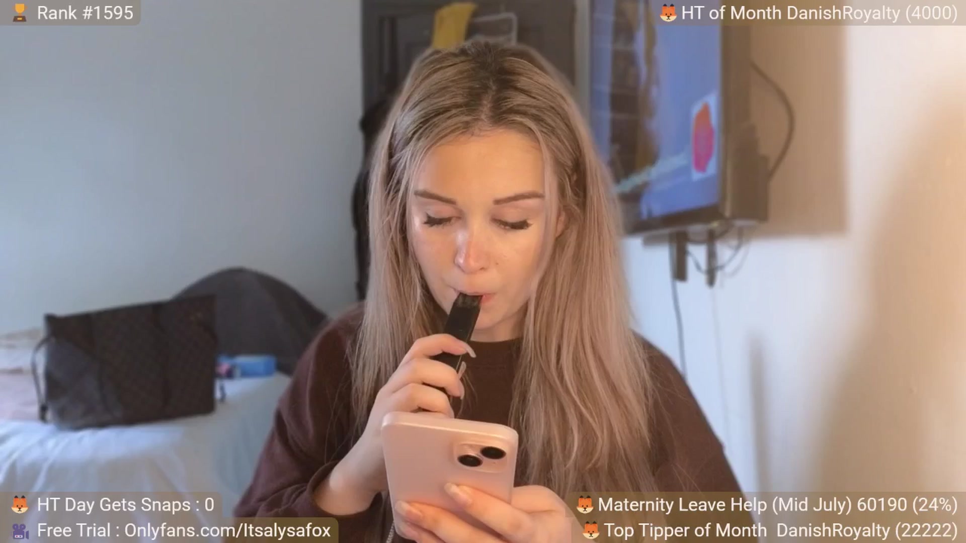 Gallery image thumbnail from Alysafox's myfreecams stream on, 06/25/2025, 20:47 image 2 of 20