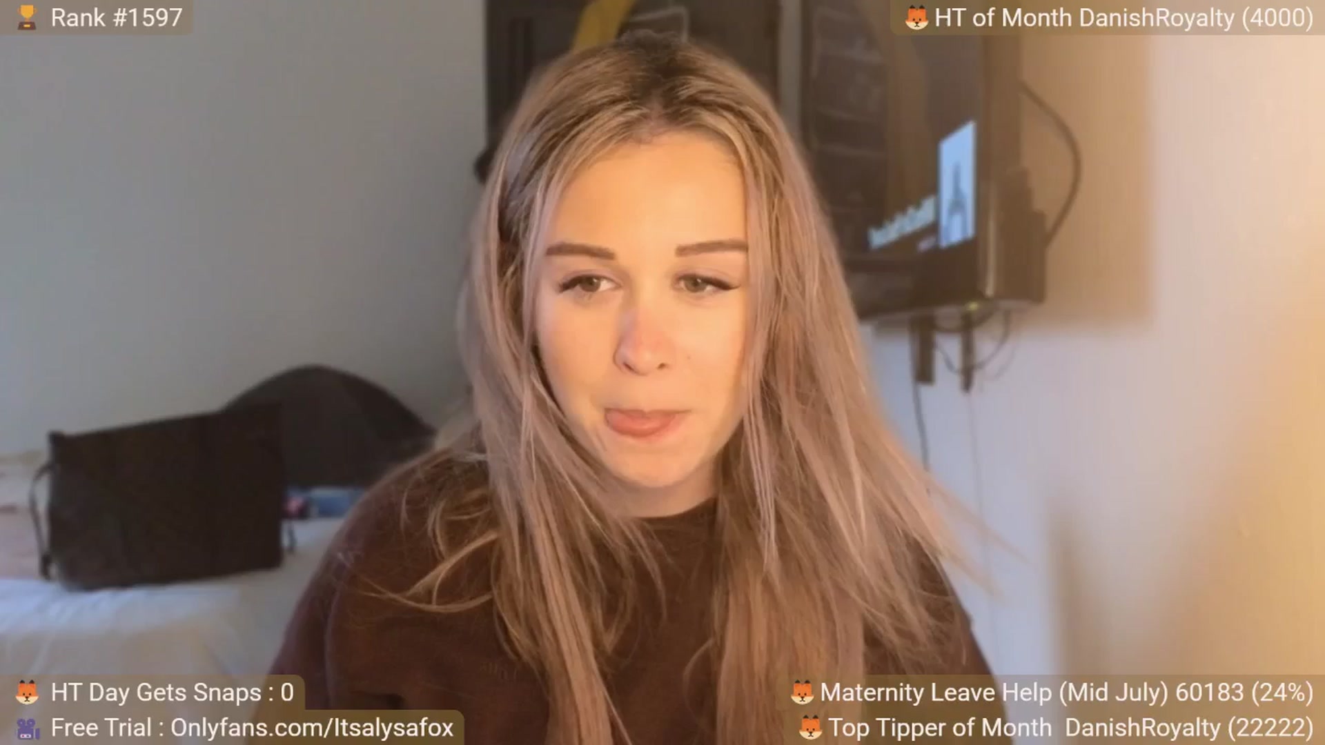 Gallery image thumbnail from Alysafox's myfreecams stream on, 06/25/2025, 20:47 image 8 of 20
