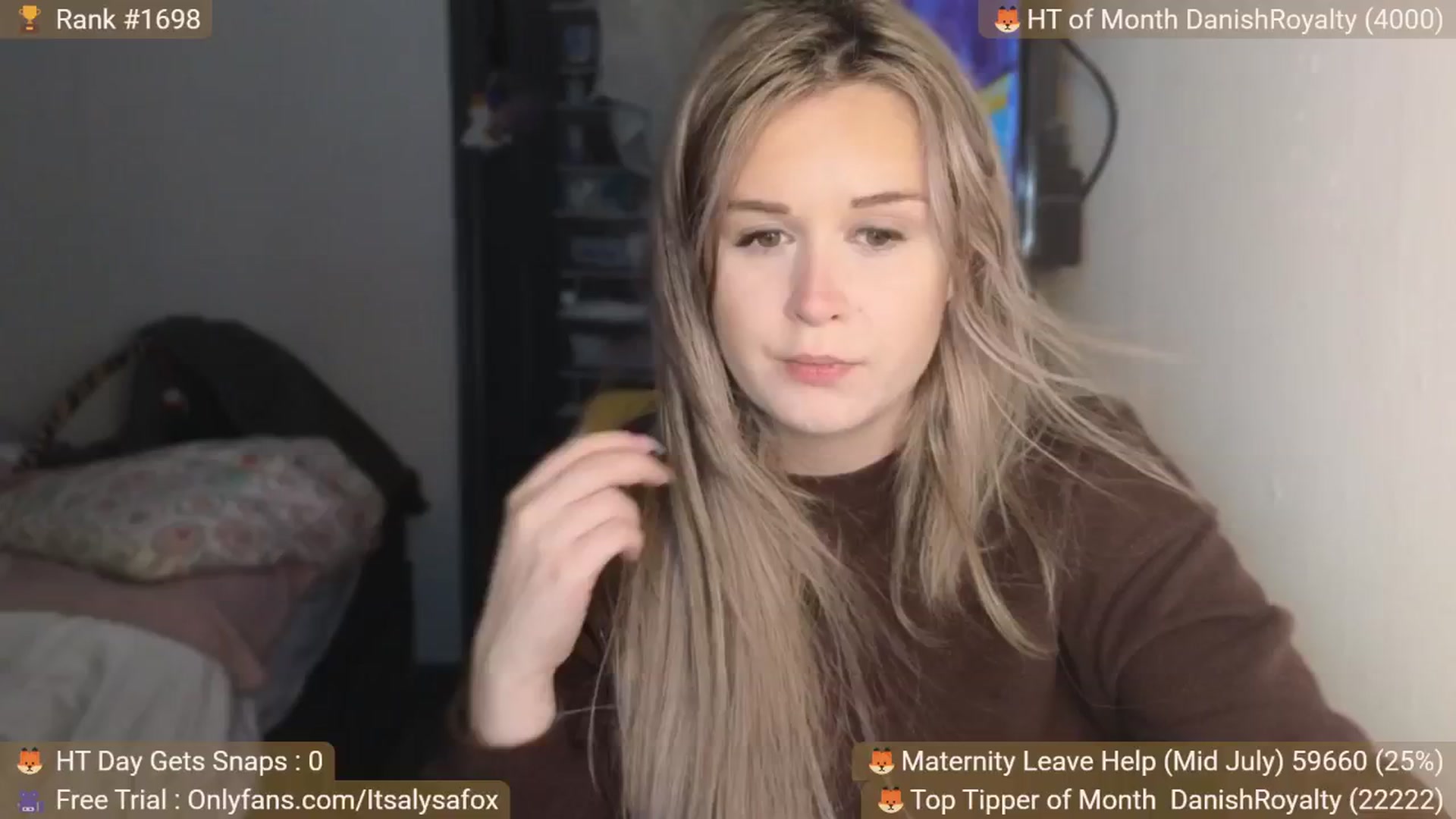 Gallery image thumbnail from Alysafox's myfreecams stream on, 06/27/2025, 22:05 image 1 of 20