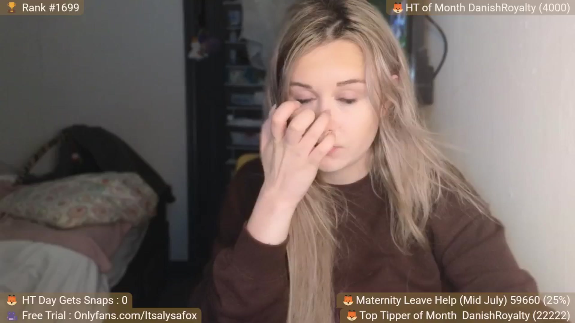 Gallery image thumbnail from Alysafox's myfreecams stream on, 06/27/2025, 22:05 image 5 of 20
