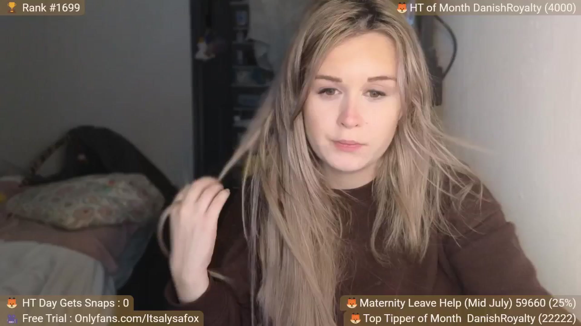 Gallery image thumbnail from Alysafox's myfreecams stream on, 06/27/2025, 22:05 image 9 of 20