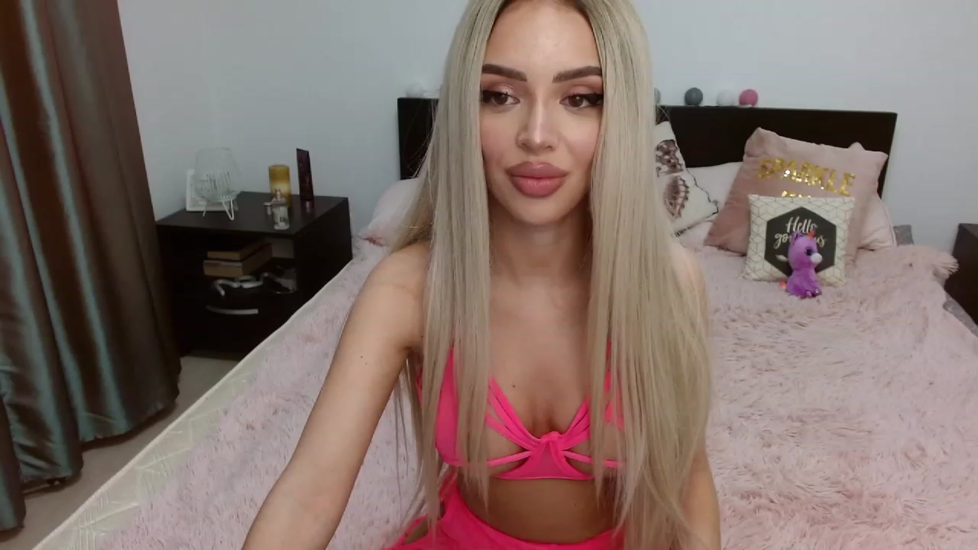 Gallery image thumbnail from AlysonBaby's myfreecams stream on, 04/02/2023, 05:28 image 10 of 20