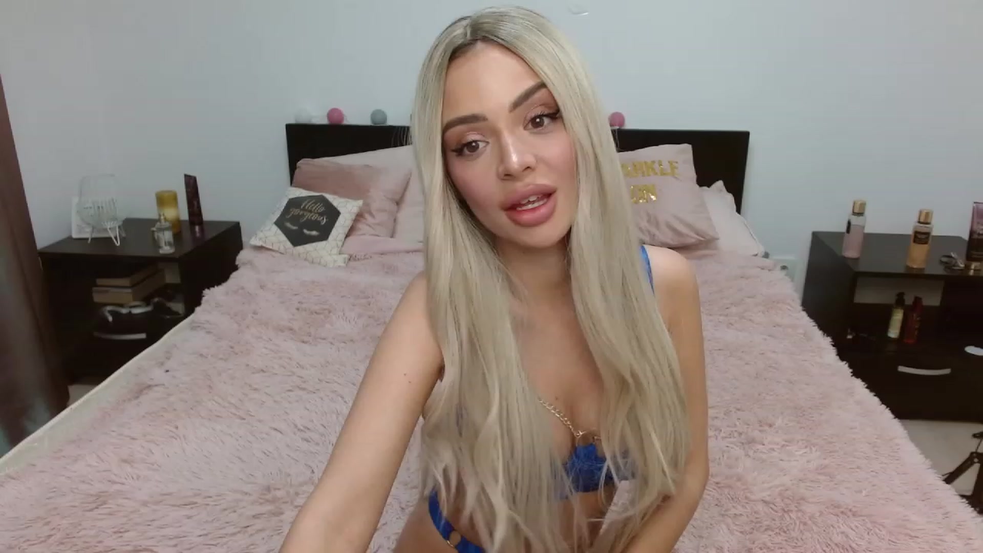 Gallery image thumbnail from AlysonBaby's myfreecams stream on, 04/23/2023, 02:50 image 11 of 20