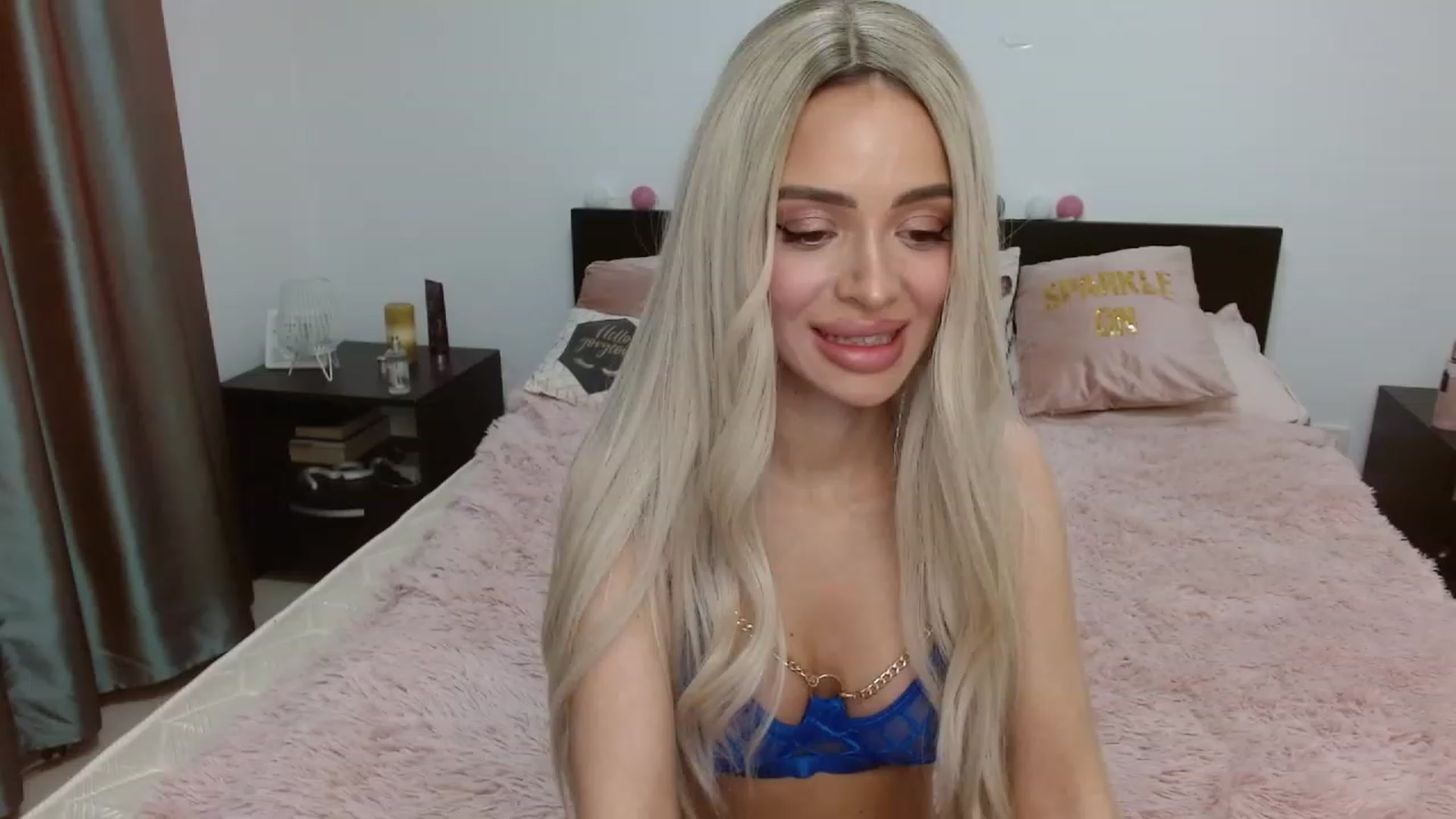 Gallery image thumbnail from AlysonBaby's myfreecams stream on, 04/23/2023, 03:34 image 5 of 20