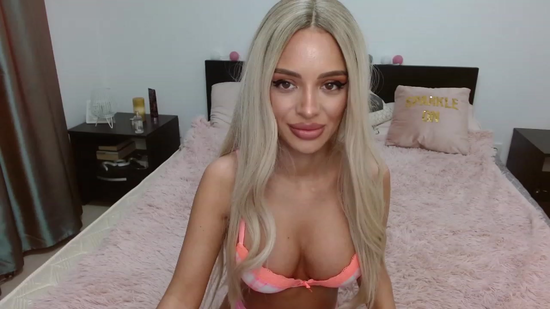 Gallery image thumbnail from AlysonBaby's myfreecams stream on, 05/07/2023, 02:17 image 14 of 20