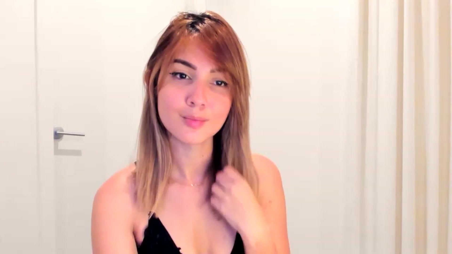 Gallery image thumbnail from Alysonluvv's myfreecams stream on, 03/17/2023, 08:45 image 15 of 20