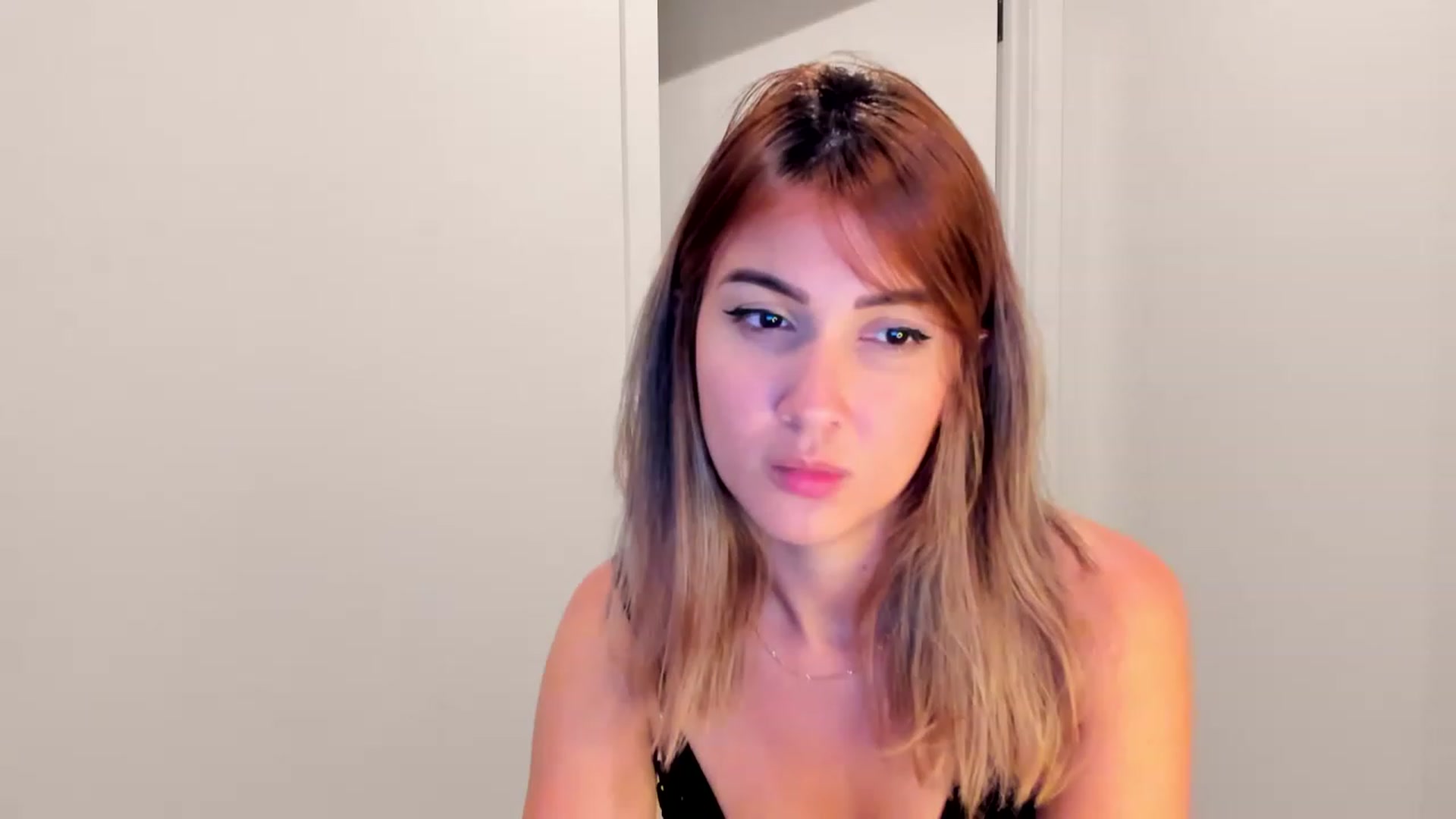 Gallery image thumbnail from Alysonluvv's myfreecams stream on, 03/17/2023, 10:34 image 15 of 20