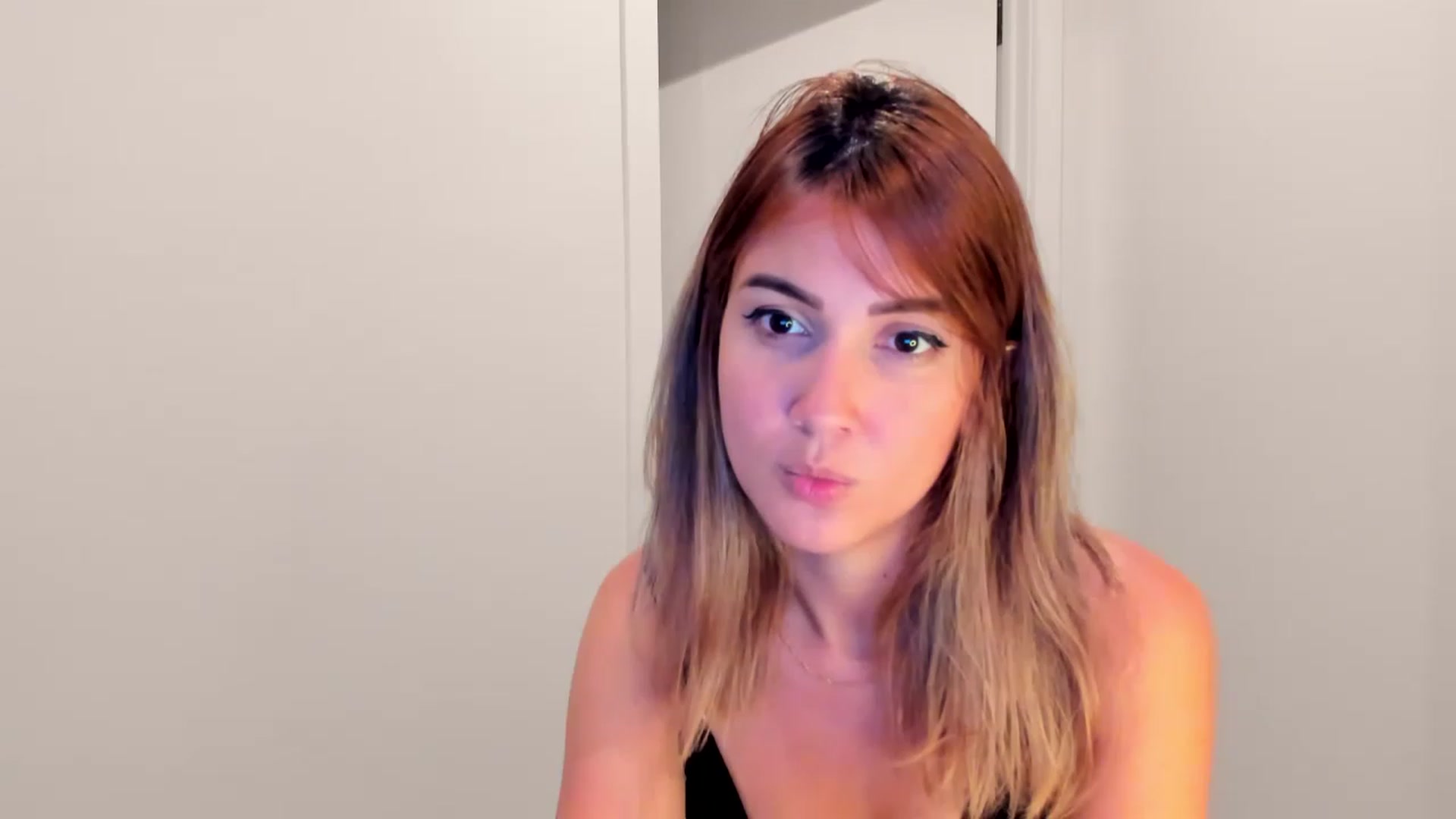 Gallery image thumbnail from Alysonluvv's myfreecams stream on, 03/17/2023, 10:34 image 16 of 20