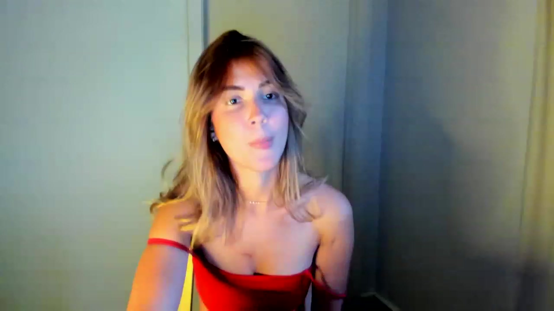 Gallery image thumbnail from Alysonluvv's myfreecams stream on, 03/20/2023, 08:42 image 14 of 20