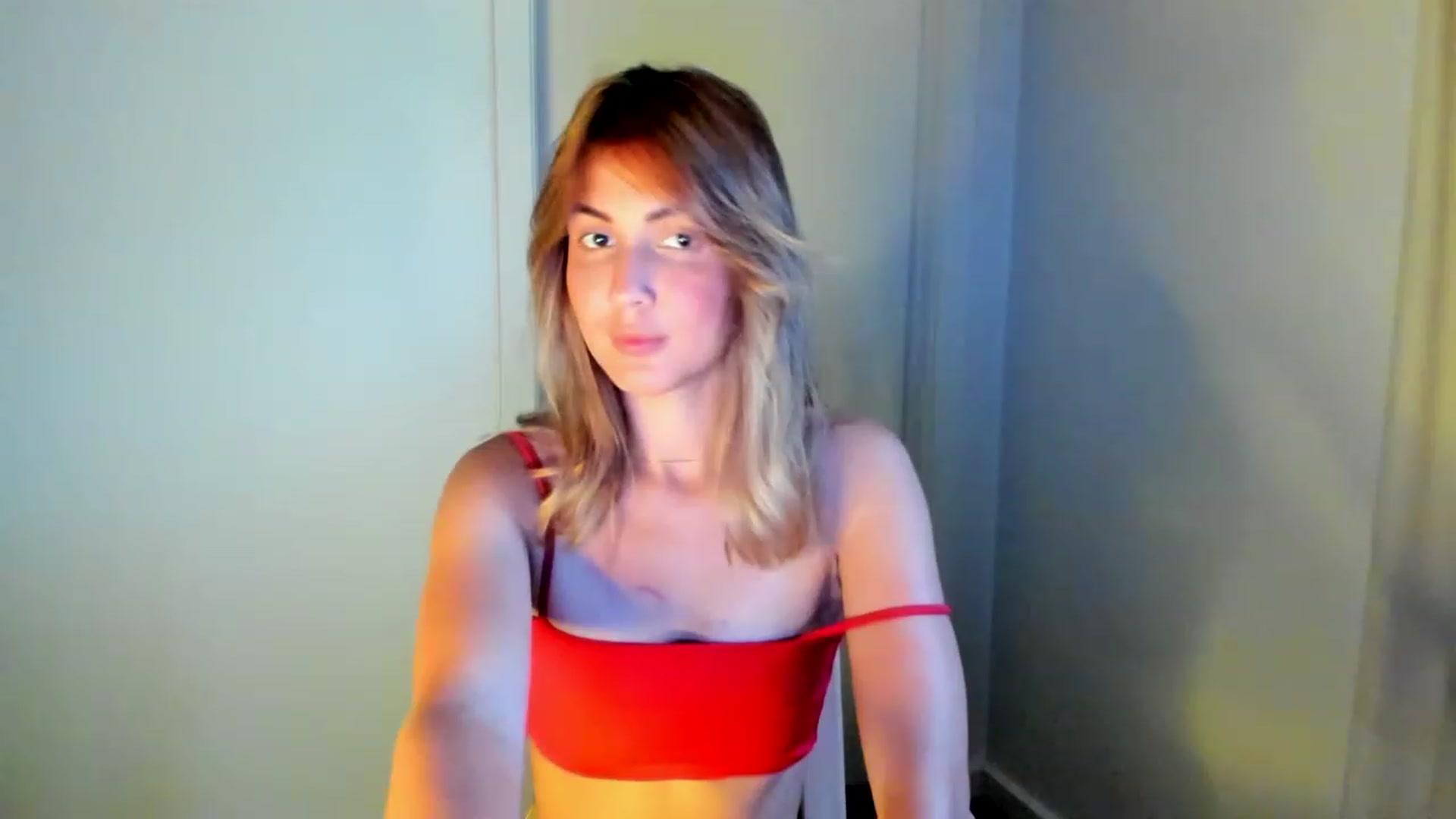 Gallery image thumbnail from Alysonluvv's myfreecams stream on, 03/20/2023, 08:42 image 8 of 20