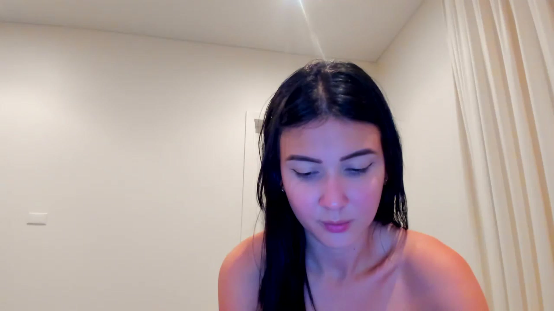 Gallery image thumbnail from Alysonluvv's myfreecams stream on, 04/03/2023, 10:46 image 8 of 20