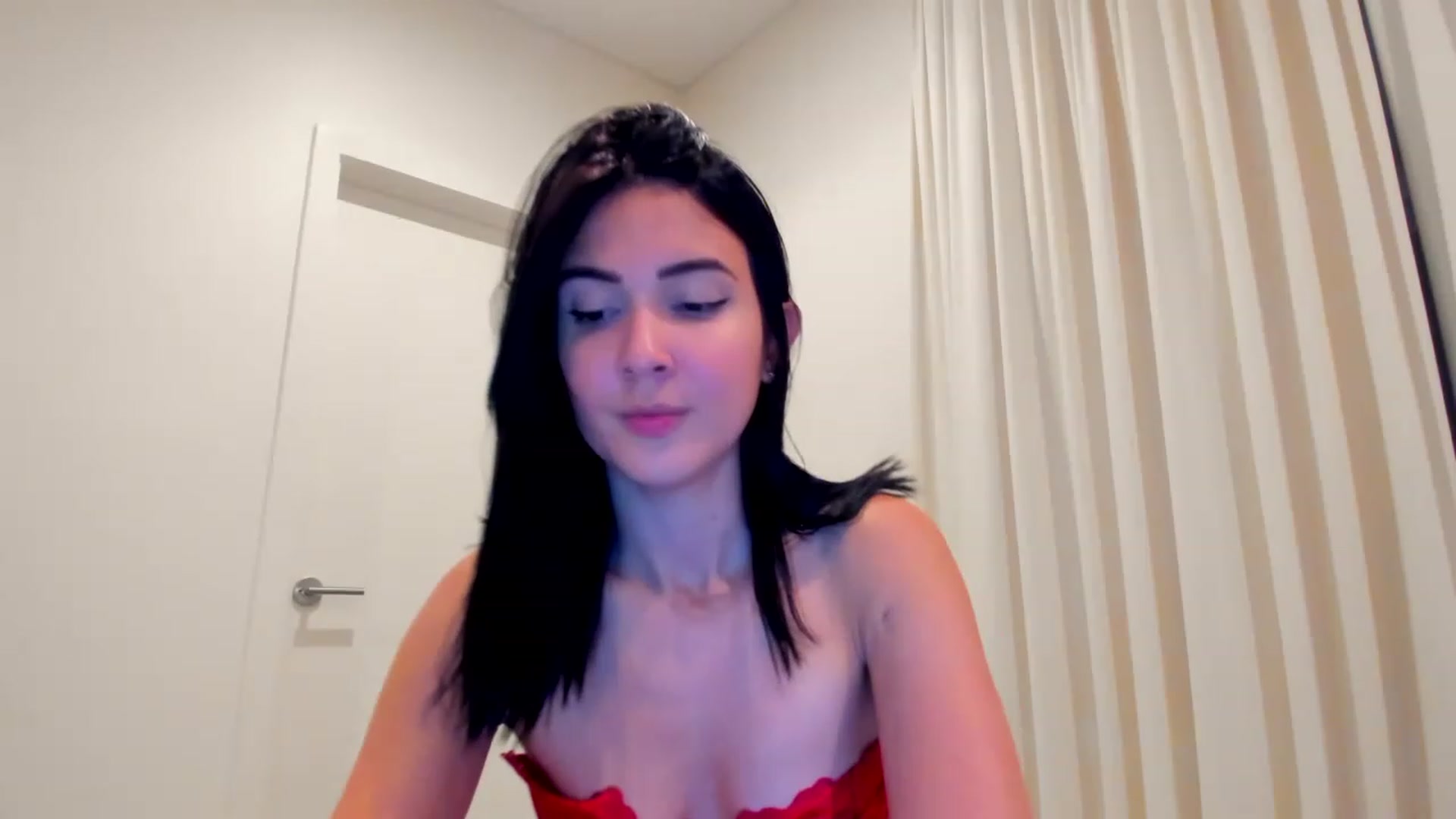 Gallery image thumbnail from Alysonluvv's myfreecams stream on, 04/03/2023, 10:46 image 16 of 20