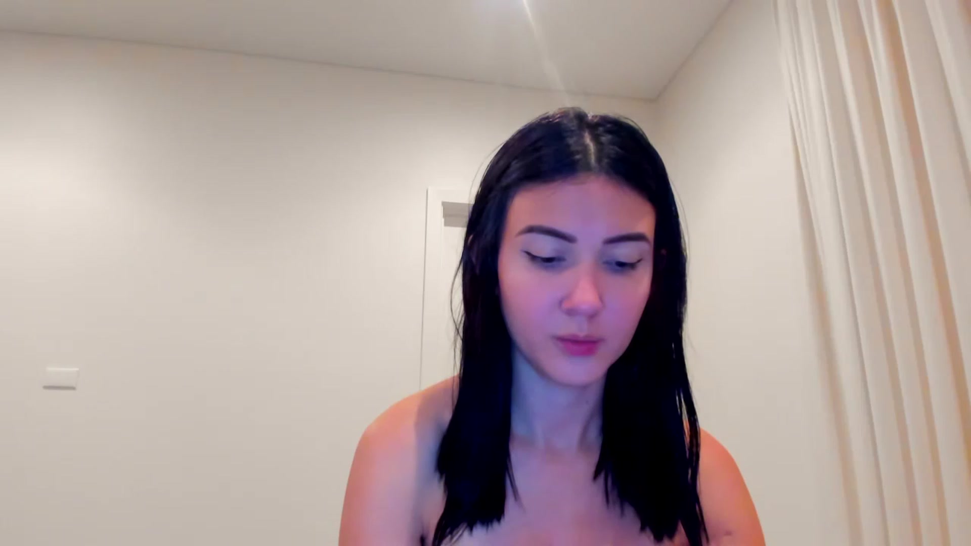 Gallery image thumbnail from Alysonluvv's myfreecams stream on, 04/03/2023, 10:46 image 7 of 20