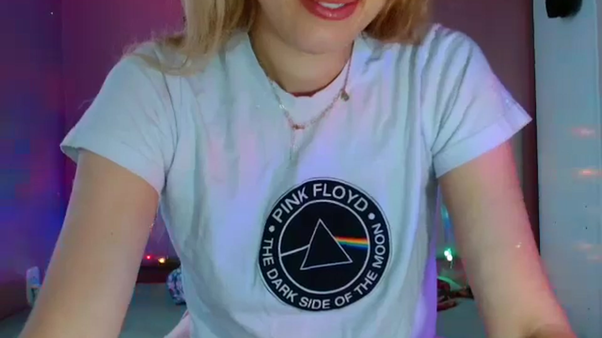 Gallery image thumbnail from Alyss_B's myfreecams stream on, 04/01/2025, 13:26 image 20 of 20